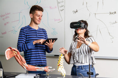 Students using VR technology Whittier College