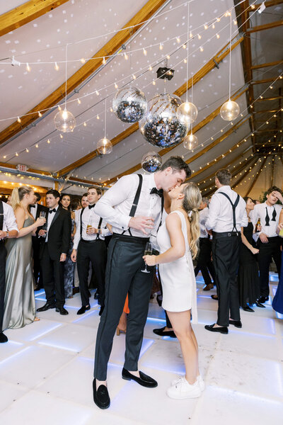 Emily March Photography Wilmington, North Carolina and Destination Wedding Engagement Photographer Heirloom Photography for Memorable Gatherings Light Airy Sentimental Imagery Images Weddings VaughanWedding_1240 copy