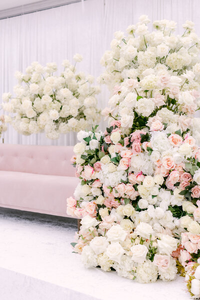 pink couch white roses