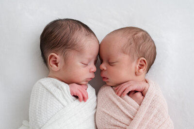 Twins Newborn Session - Johanna Alexandra Photography_003