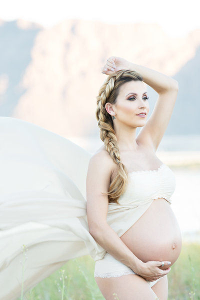 Lucinda Flint Photography_2017_ Las Vegas Maternity modern maternity photographer-17