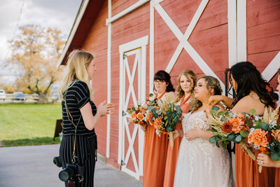 Grand Teton wedding photographer captures barn wedding
