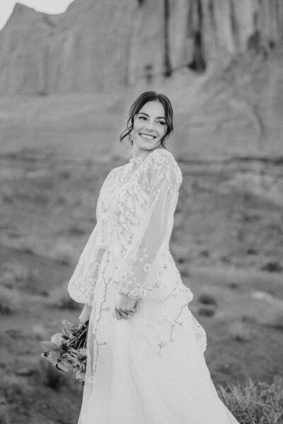 Columbus, Ohio wedding photographer photographing a destination wedding in Moab, Utah. Black and white bridal portrait.
