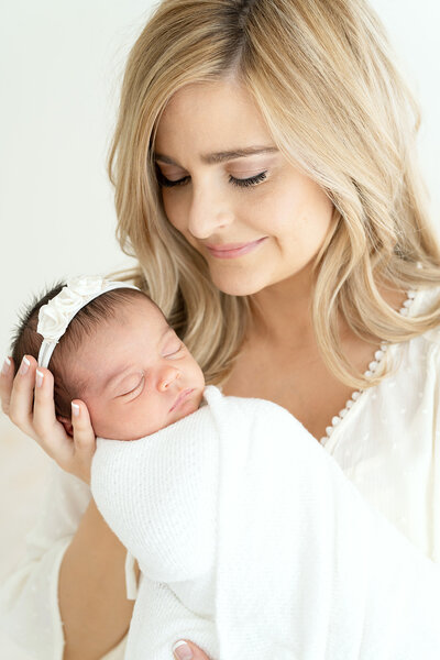 newborn-photography-with-parents-louisville-ky-julie-brock-photography