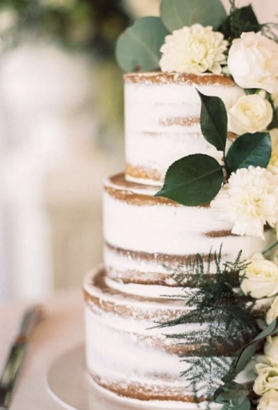 luxury-wedding-cake-design-contemporary-minimal