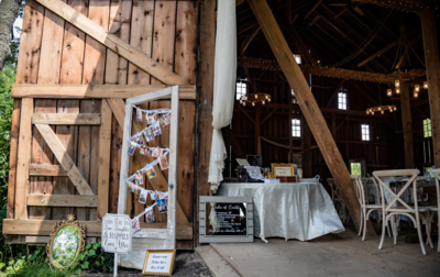 Entrance to Country Strong barn decorated for a wedding