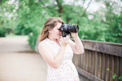 Rebecca Clark is a Wedding and Portrait Photographer in St Louis