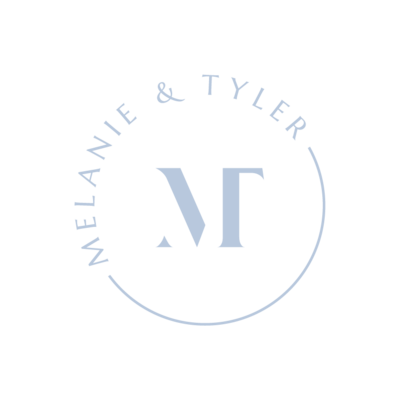 Light blue circle logo for Melanie and Tyler photography.