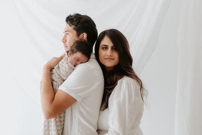 perth newborn photoshoot with parents