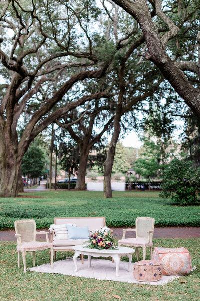 Intimate elopement in a Savannah Square - Apt. B Photography