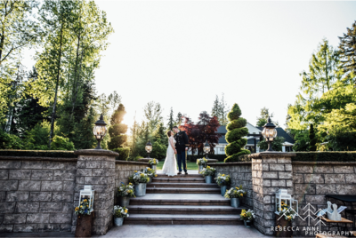 Rock Creek Gardens is a wedding venue in the Seattle area, Washington area photographed by Seattle Wedding Photographer, Rebecca Anne Photography.