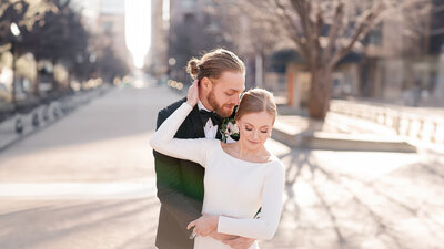wedding photo in downtown Louisville, Kentucky