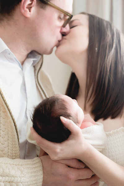 Brooke Lacombe is an Ottawa, Ontario based newborn photographer, specializing in motherhood, maternity, newborn and family fine art photography.