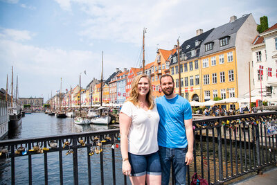 Couples photoshoot by Nyhavn