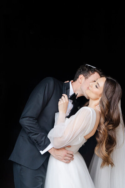 Alex Knight Studio Jewish bride and groom portrait NYC