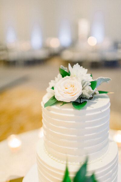 InterContinental-Wharf-DC-wedding-florist-Sweet-Blossoms-cake-flowers-Kir2Ben-Photography