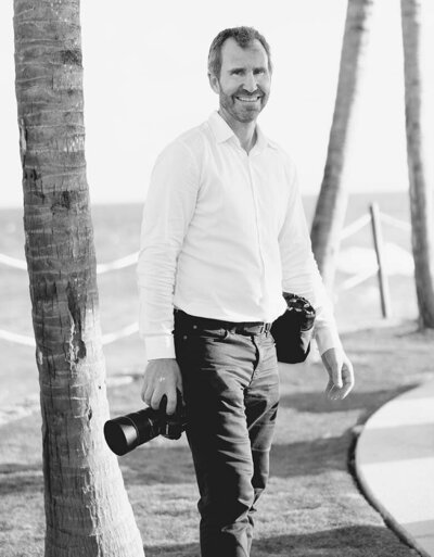 Portrait of Cancun wedding photographer Dean Sanderson