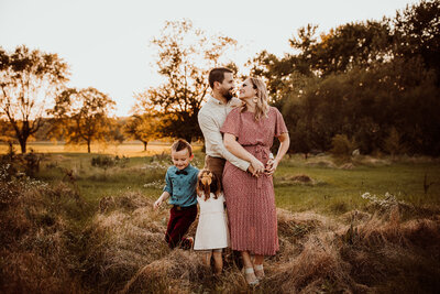 Outdoor family portraits in Lafayette