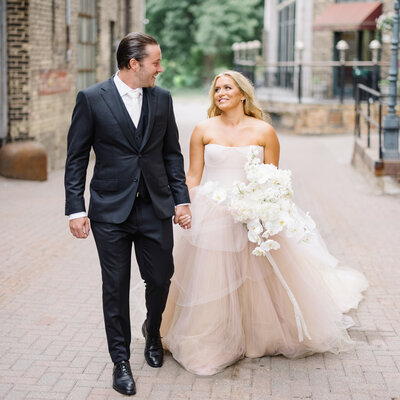 A luxury wedding at Quincy Hall in Minneapolis Minnesota