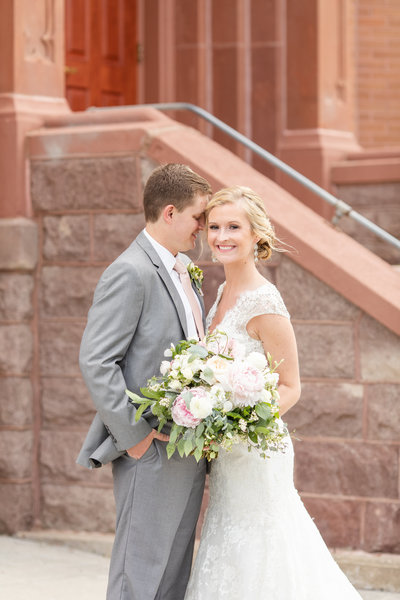 Jessica Brees is a wedding photographer in Fort Dodge Iowa
