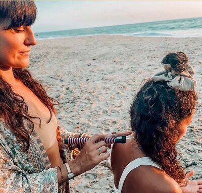 Alex Shambori offering energy healing in Puerto Escondido with Reiki, crystal healing, pendulum work, essential oils, and shamanic techniques.