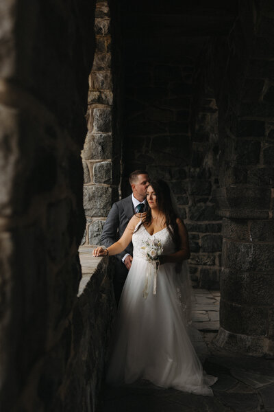 couples portrait in the hudson valley 
