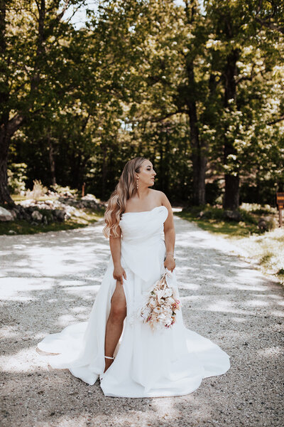 Gorgeous bride with dried botanicals and white flowers at WhiteFace Hollow Wedding Venue
