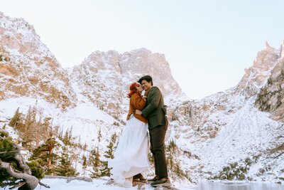 father walking daughter down aisle in crested butte intimate wedding