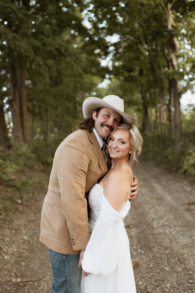 western wisconsin wedding photos in the forest