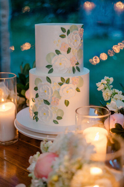 Connecticut wedding cake and candles