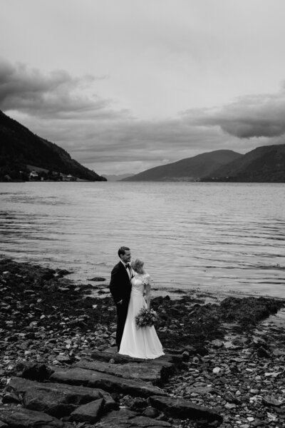 Heldags bryllupsfotografering i Nordfjordeid