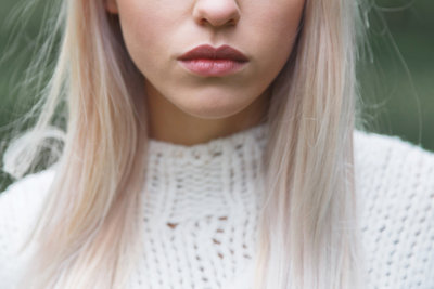 close-up-portrait-of-beautiful-model-with-natural-P4SS9FR