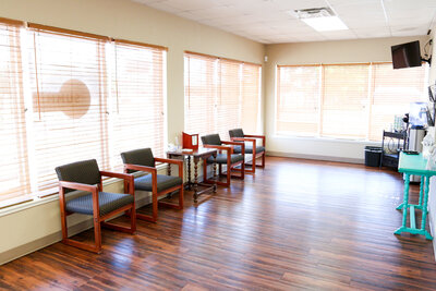 Chairs in MRI Waiting Room in Clovis, NM - Summit Imaging