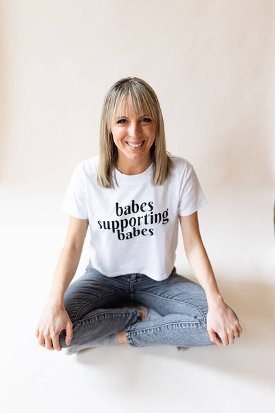 Babes Supporting Babes White Cropped Graphic Tee