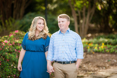 Spring engagement pictures at the Botanical Garden