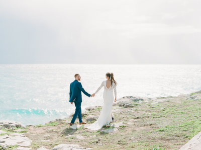 Isla-Mujeres-destination-wedding-couple-Stephanie-Brauer