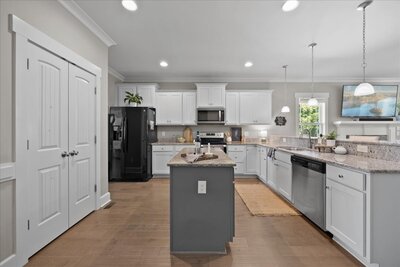 Home Kitchen, lots of natural light in clayton NC