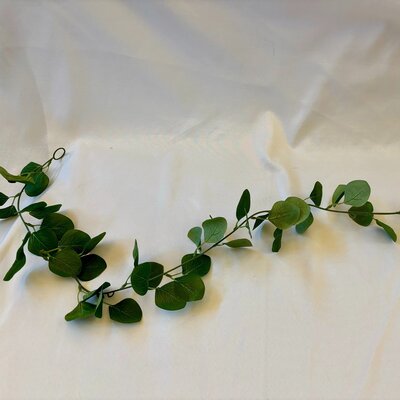decor table florals at barnwood events in madison, winconsin.