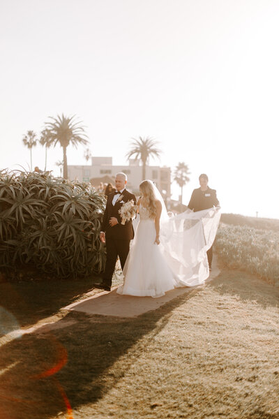 Alex and Travis Wedding at the Wedding Bowl and the La Jolla Womens Club Photographed by Kara Reynolds Photography_211
