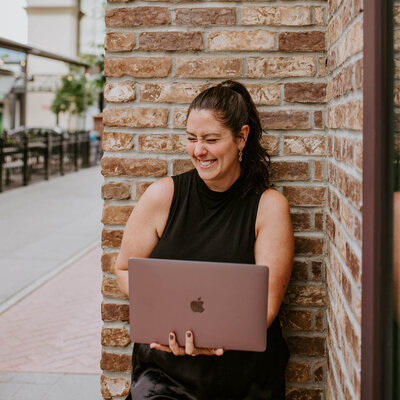 Tianna Mamalick social media review