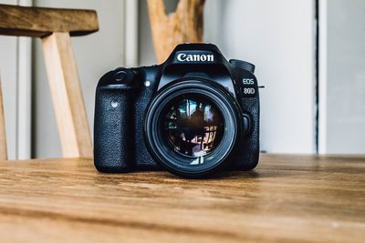 hanson-lu-267324-unsplash