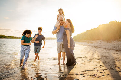 Beautiful family session at the beach | Clementine  Cottage Photography