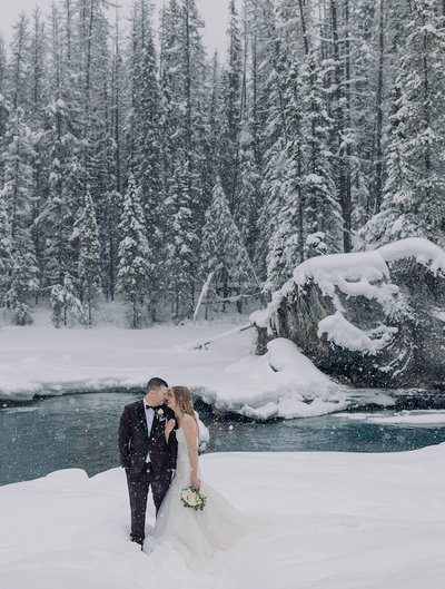 emerald lake lodge winter intimate wedding natural bridge yoho national park photos