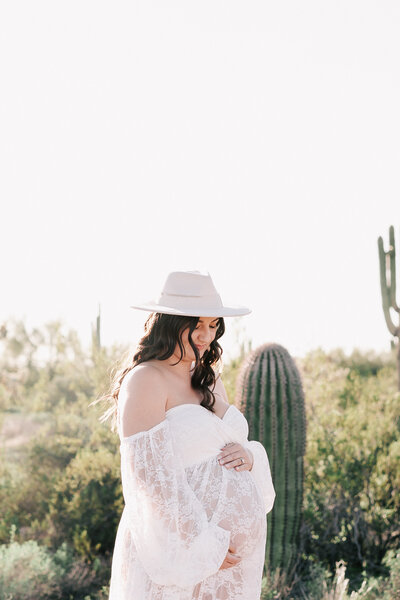 Pregnant woman near Camelback Mountain in Phoenix, AZ