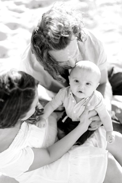 crane-beach-family-session-boston-lifestyle-newborn-photographer-photo_0020