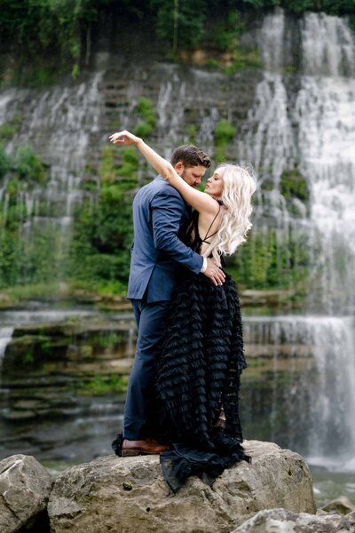 Aspen-Avenue-Chicago-Wedding-Photographer-Engagement-Nashville-Tennessee-Waterfall-Flutter-Dress-Black-11