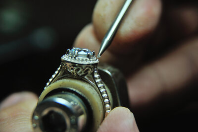 A diamond ring bead set