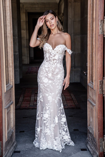 Allure Bridal wedding gown style A1112