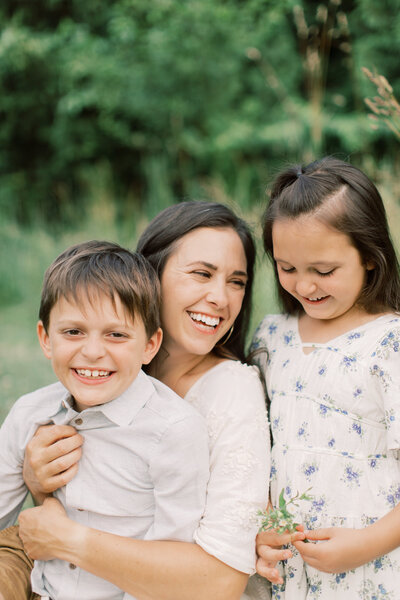 Philadelphia photographer, Veronika Paluch, with her two children