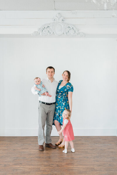 PNW Elopement Photographer captures studio family portraits